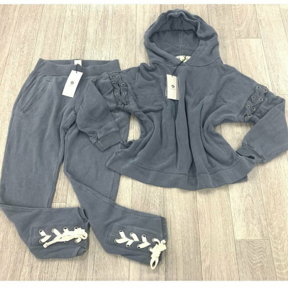 avocado Tops - Grey Avocado Sweatshirt and sweatpants bundle